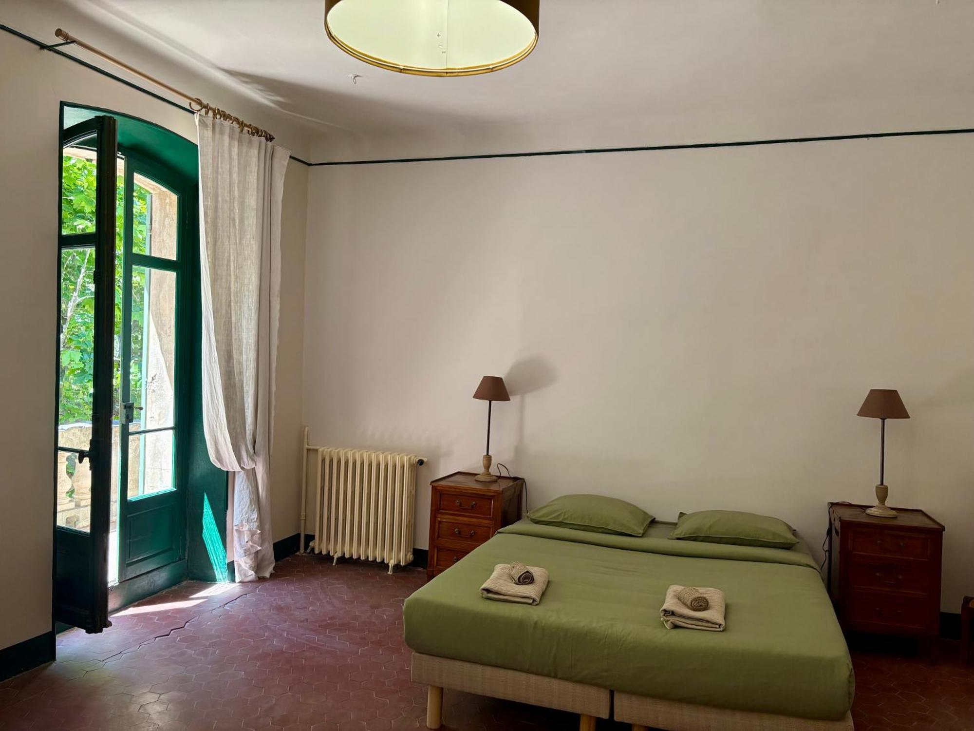 Madame-chambre D'hote-villa Magdala Couette-café *