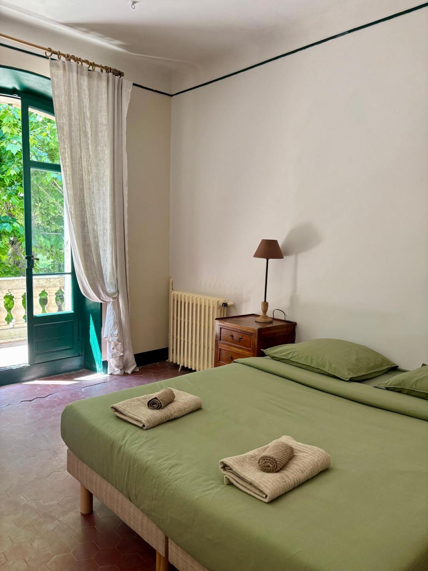 Couette-café Madame-chambre D'hote-villa Magdala